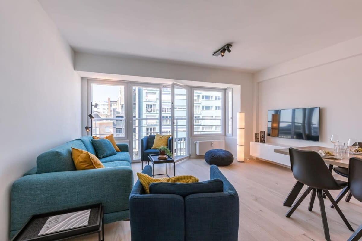 Huswell - Lovely Apartment With Lateral Sea View And Parking Остенде Экстерьер фото